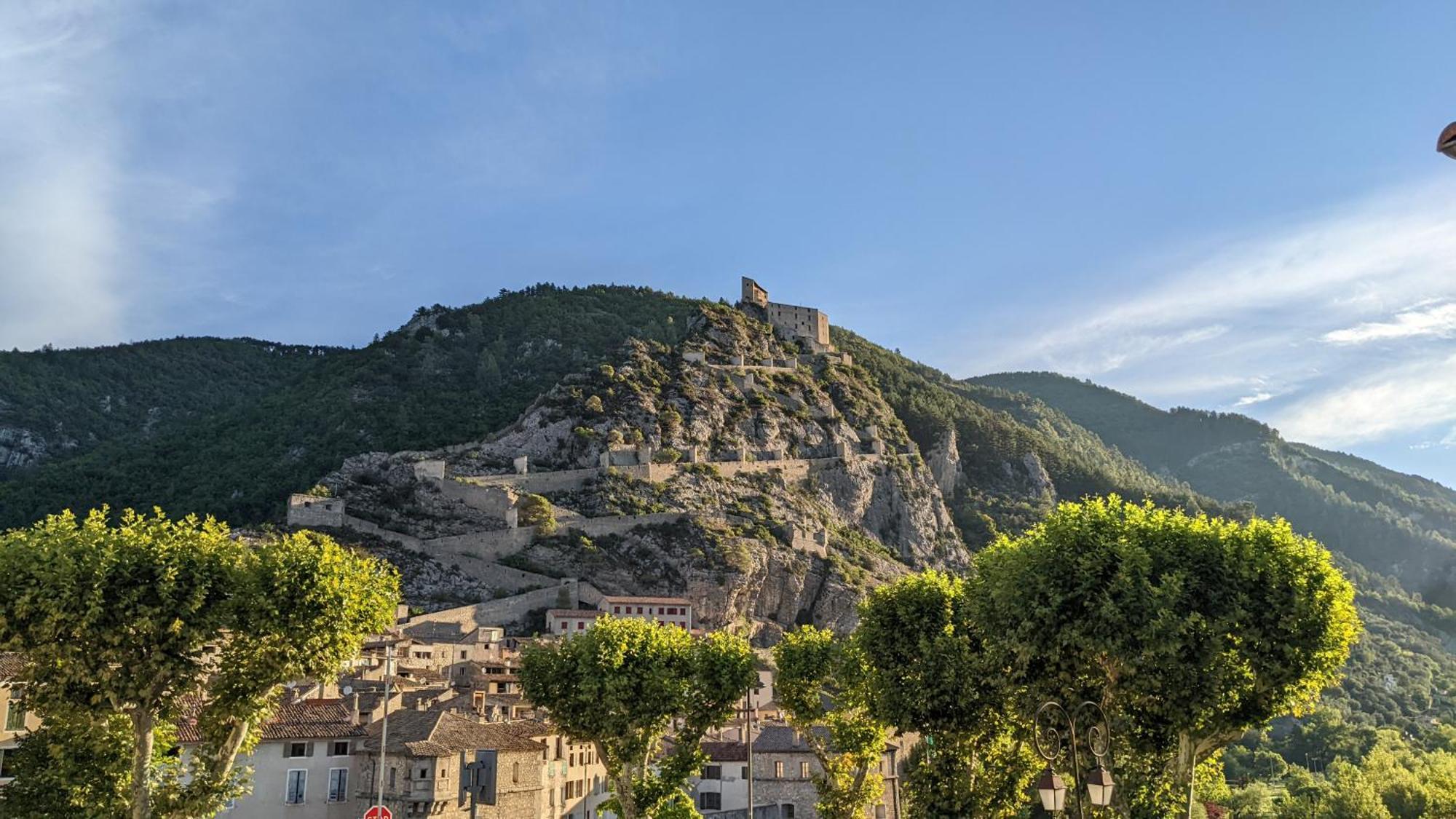 Les Gites D'Intervalles Антрево Экстерьер фото